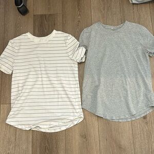 Lululemon bundle 2 shirt tops size 2